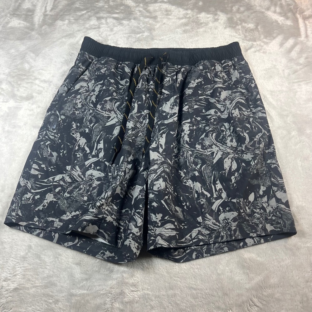 Rhone Men's Medium Shorts Grey Black Marble Abstract Activewear 101946